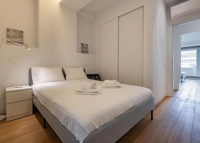 Apartamento Casal Ribeiro 28 *