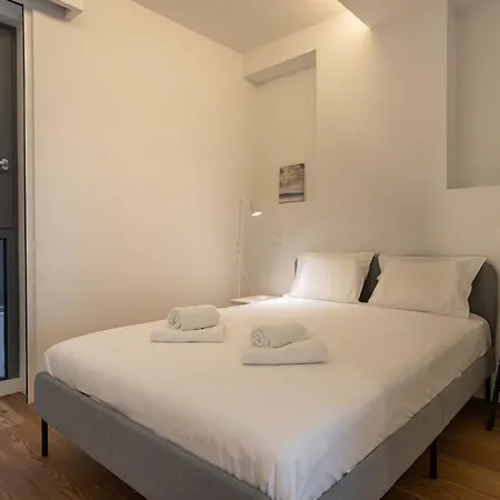 Casal Ribeiro 28 아파트 *